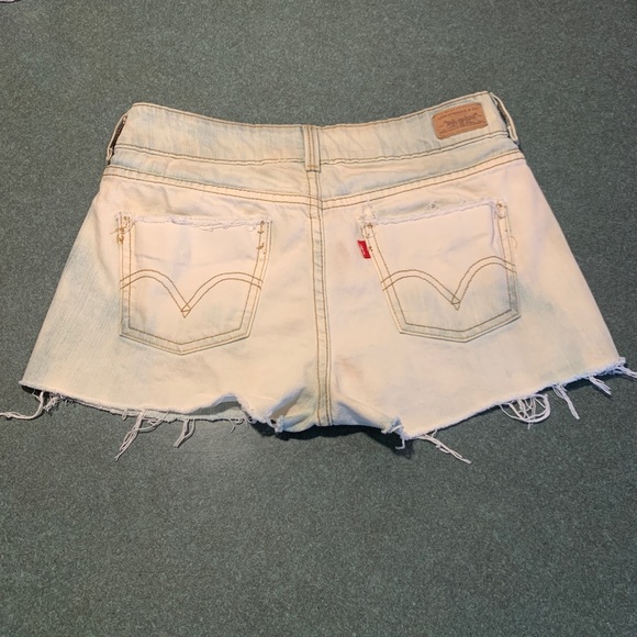 Vintage Levi’s light wash hand ripped jean shorts - Picture 2 of 6